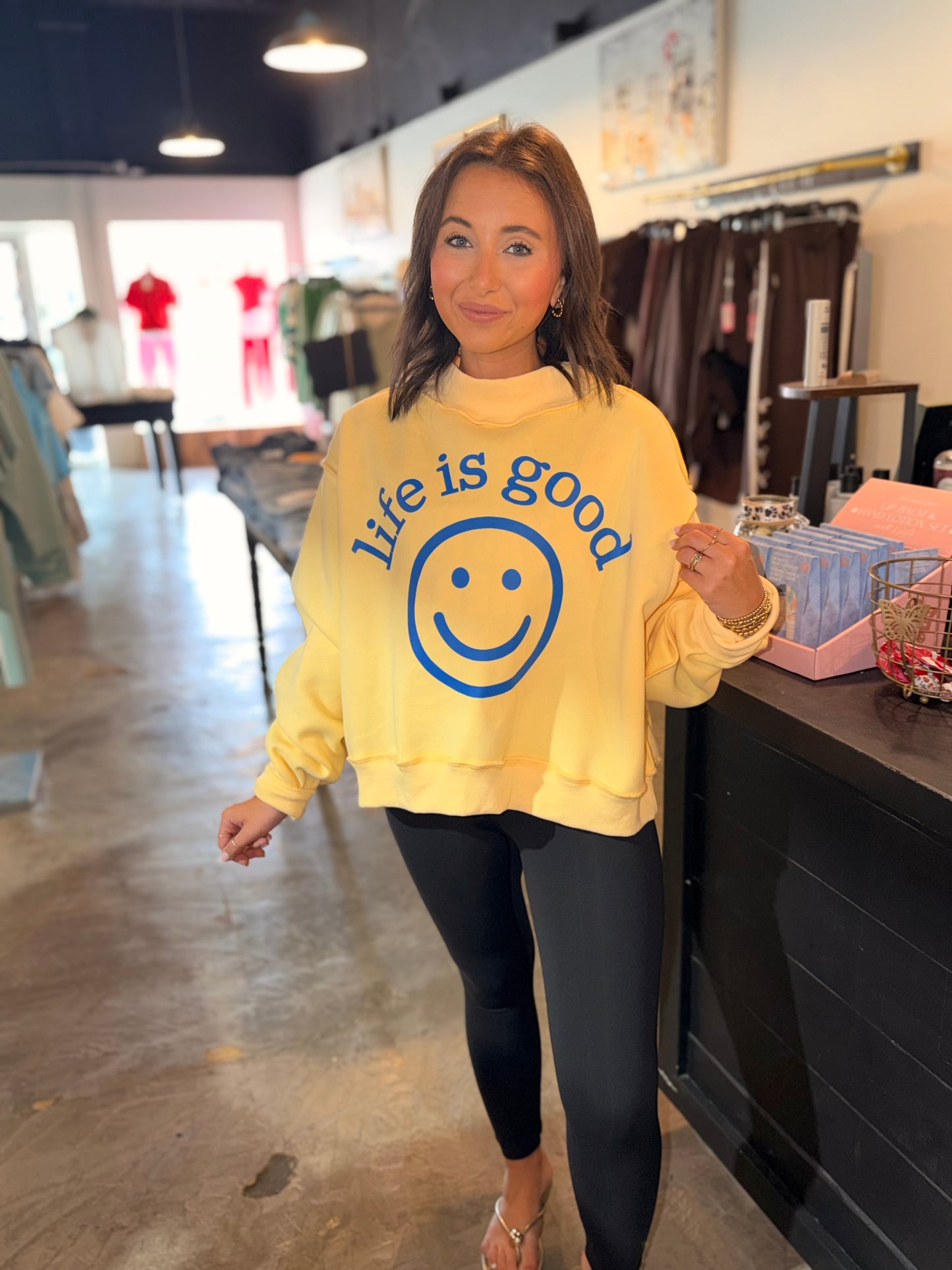 Reversible Graphic Crop Mockneck